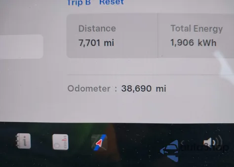 2020 Tesla Model 3 Standard Range Plus Rear-Wheel Drive/Standard Range Rear-Wheel Drive из США, поврежденный, VIN 5YJ3E1EA2LF736479